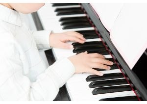 電子ピアノ